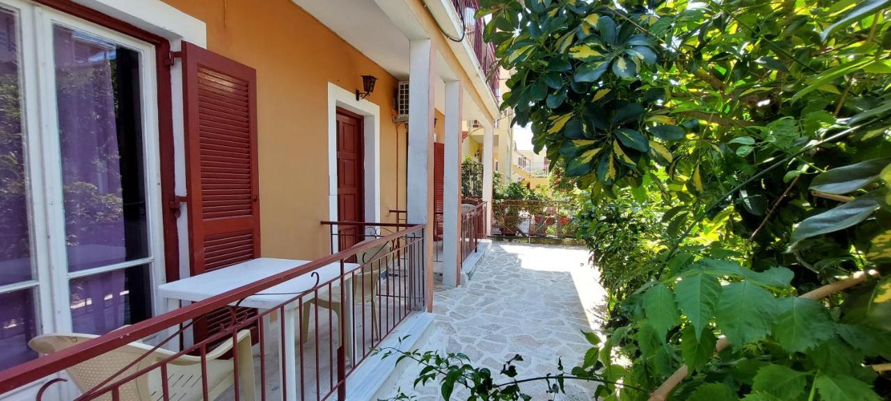 Dora'S Apartments Kavos Luaran gambar
