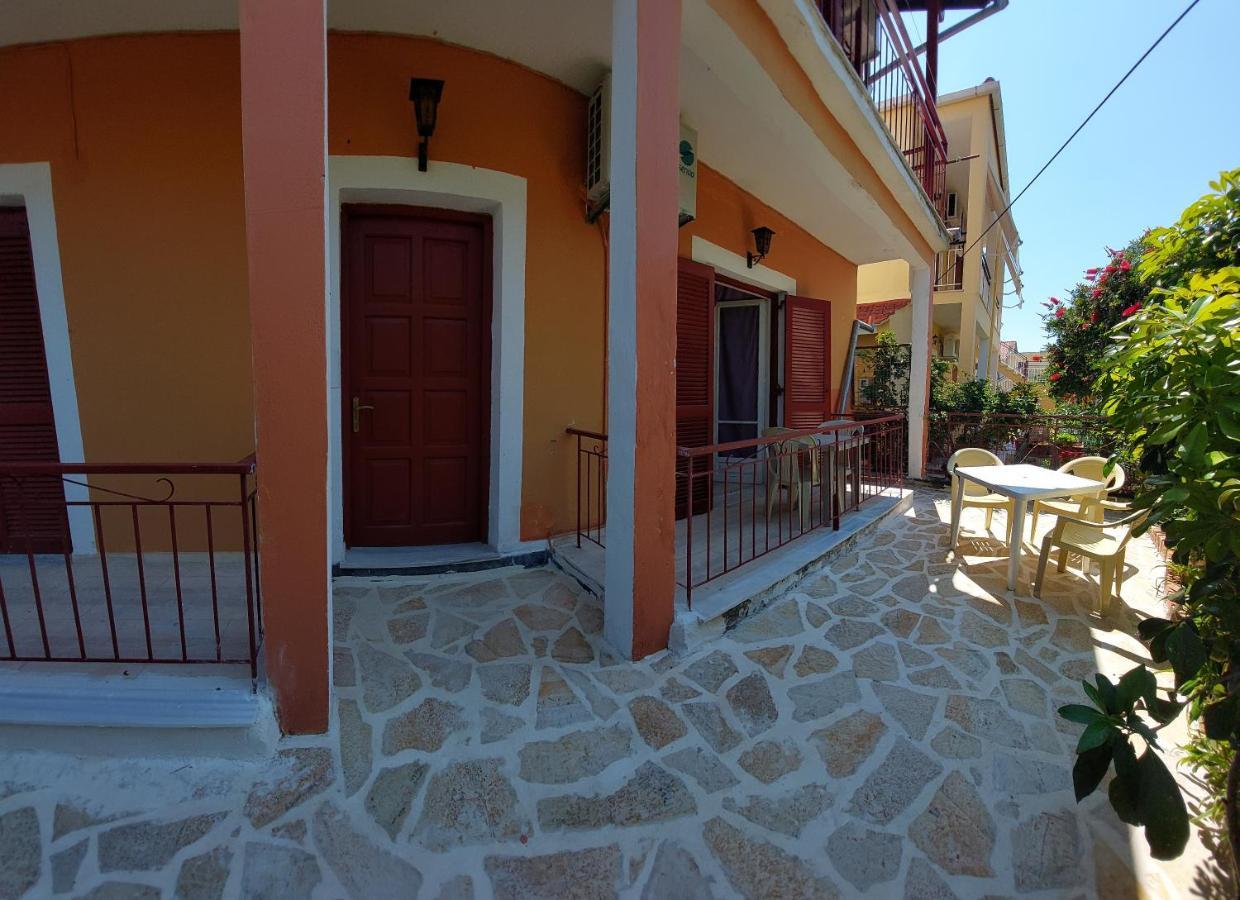 Dora'S Apartments Kavos Luaran gambar
